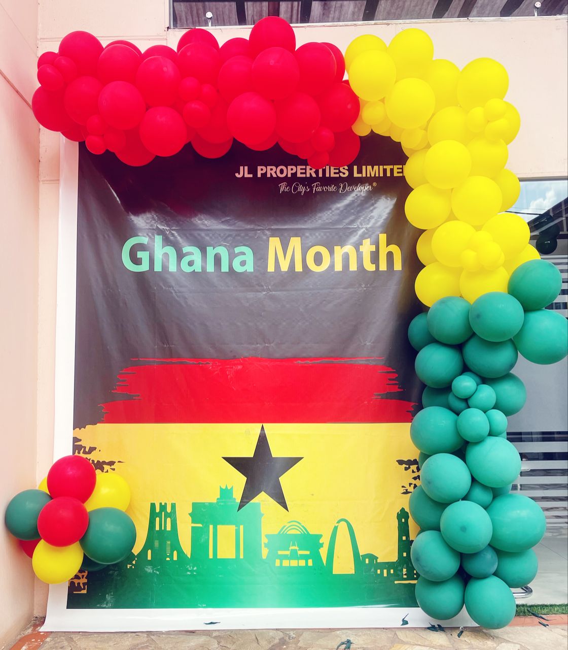 JL Goes Traditional 2025 group photo